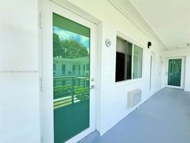 9270 E Bay Harbor Dr #4B - Photo 1 of 1