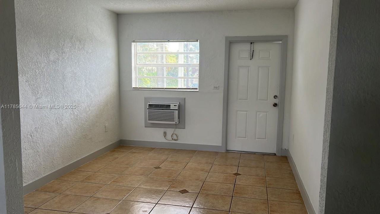 1995 Ne 167th St #2 - Photo 2 of 8