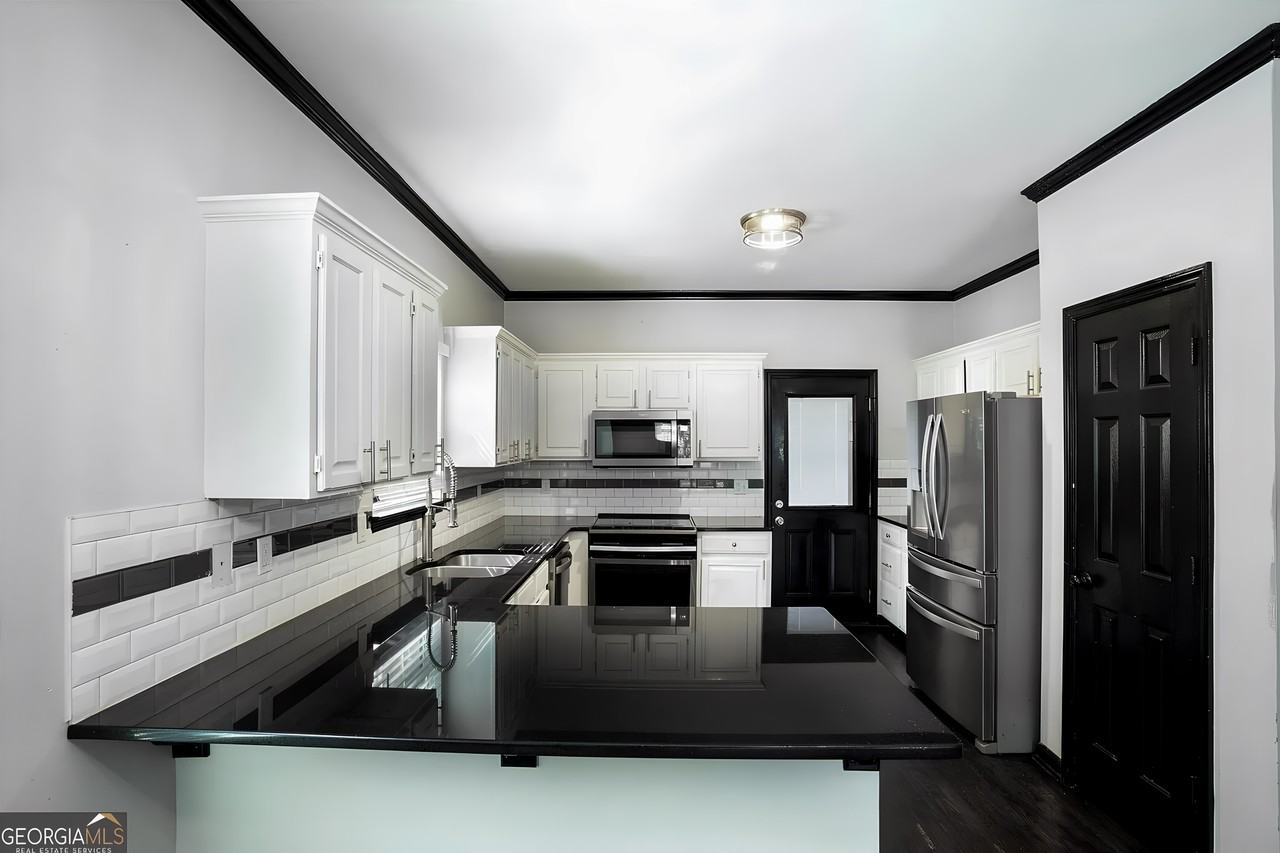 Dahlia Ave Nw - Photo 3 of 14