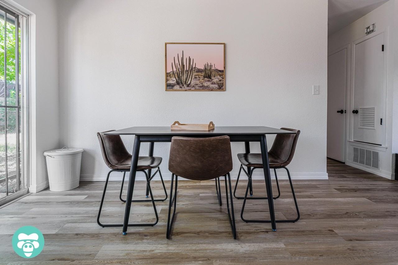 Glen Ledge - Photo 3 of 20