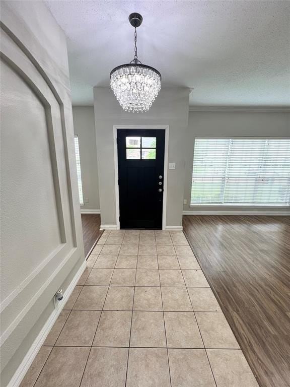 613 Norwood Dr - Photo 3 of 39