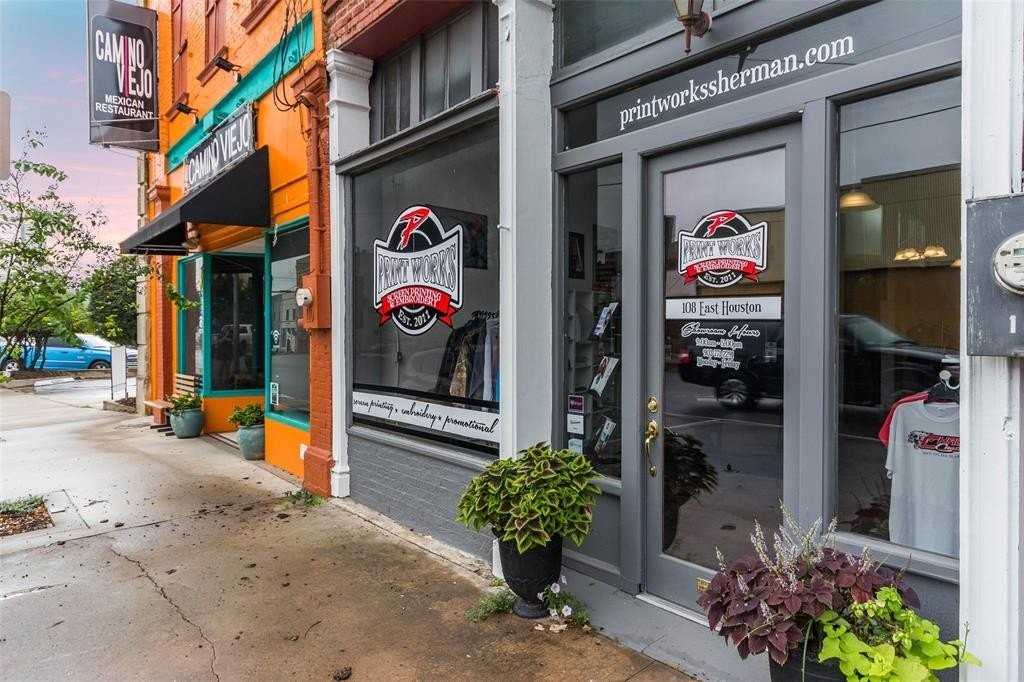 120 S Crockett St #201 - Photo 3 of 20