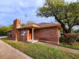 2202 Bolivar St - Photo 1 of 1