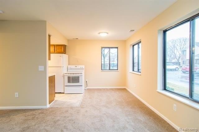 15818 Orchard Lane - Photo 5 of 24