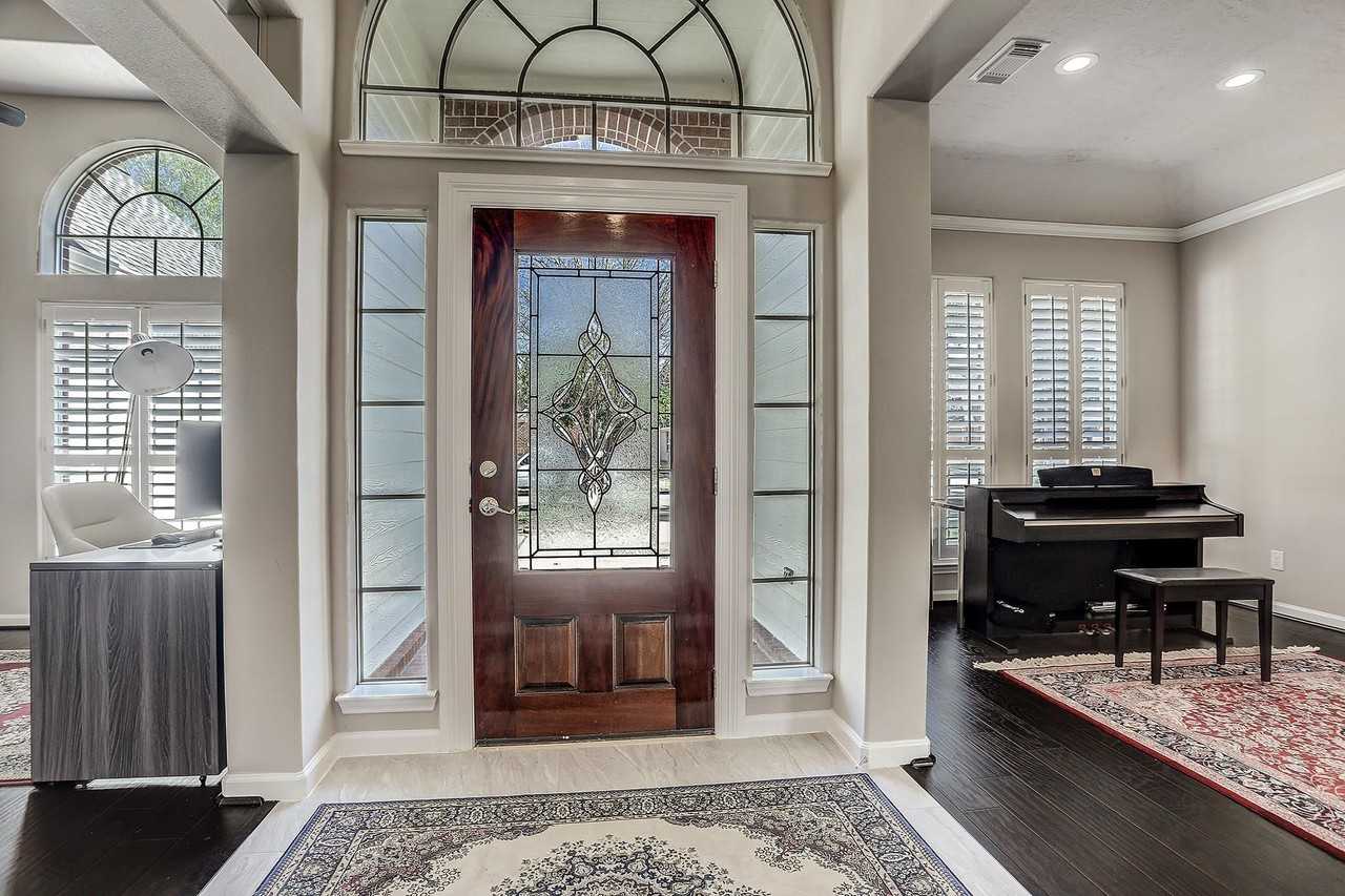 4202 Cambry Park - Photo 5 of 30