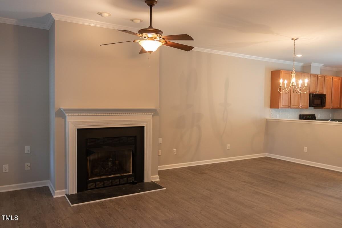 10027 David Stone Dr - Photo 2 of 19