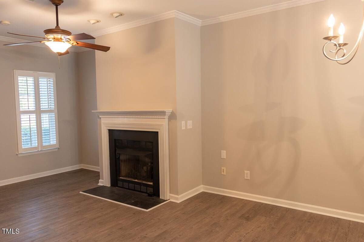 10027 David Stone Dr - Photo 6 of 19