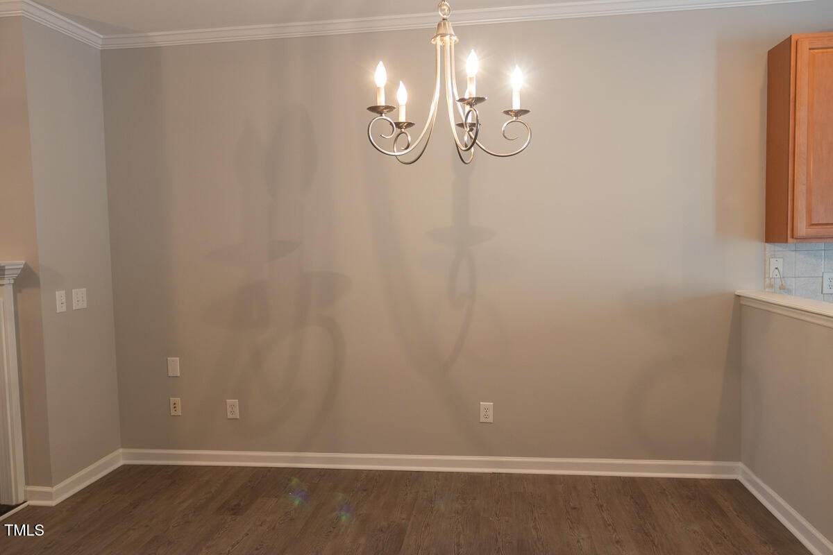 10027 David Stone Dr - Photo 7 of 19