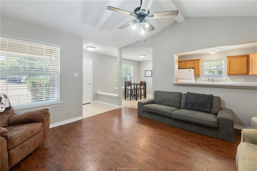 3609 Oldenburg Ct - Photo 6 of 20