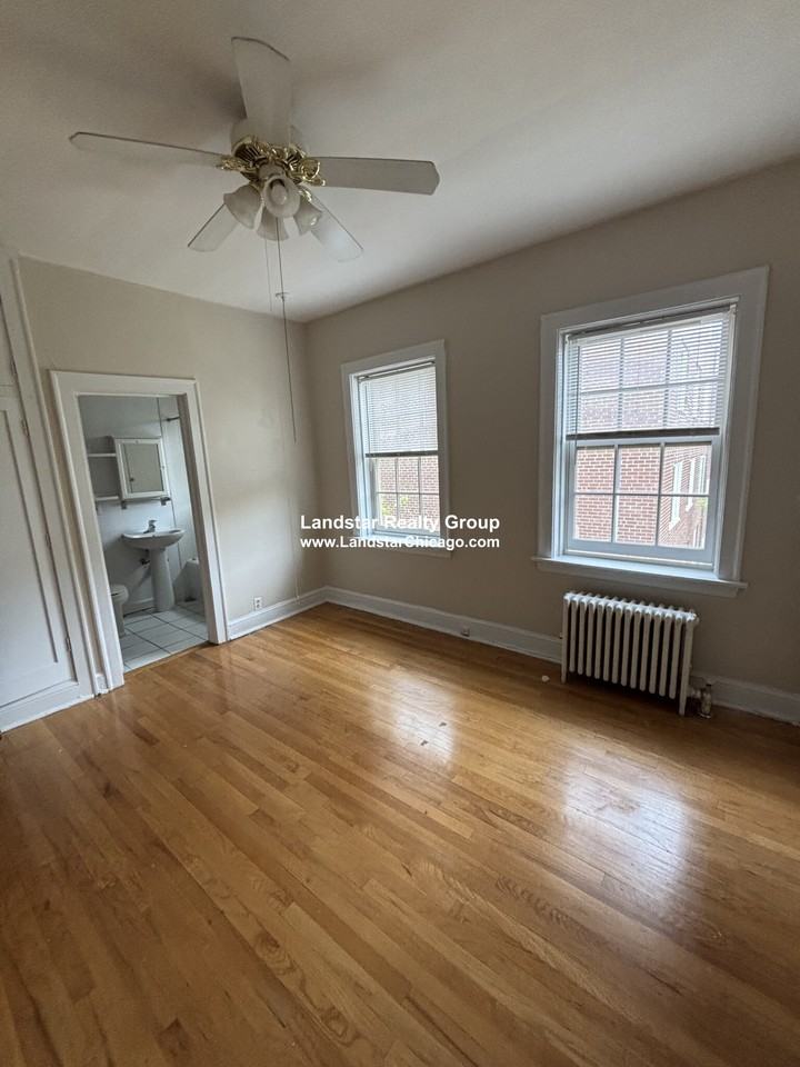 1456 Oak Ave #3N - Photo 7 of 18