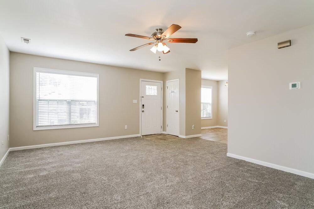 76 Nancy Ct - Photo 5 of 17