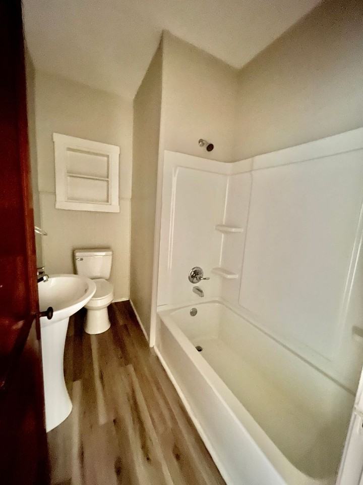 221 W Todd St #2 - Photo 5 of 9