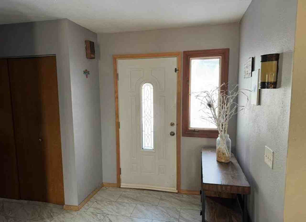 2585 Stellar Way - Photo 2 of 13