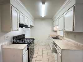 featured image of 750 Hospital Rd #H2