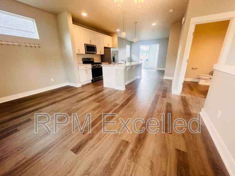13214 189th Ave E - Photo 4 of 21