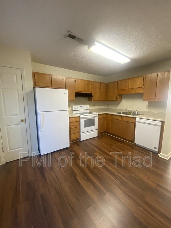 309 Swing Dairy Rd - Photo 3 of 9