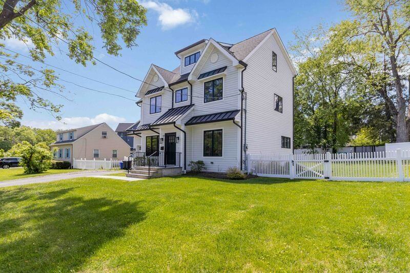 4 Parkside Ave - Photo 3 of 30