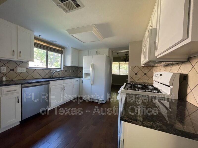 11509 Star View Trl - Photo 3 of 13