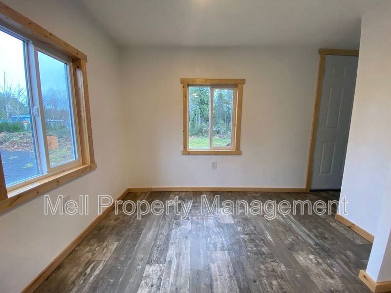 1000 E Pickering Rd - Photo 4 of 12