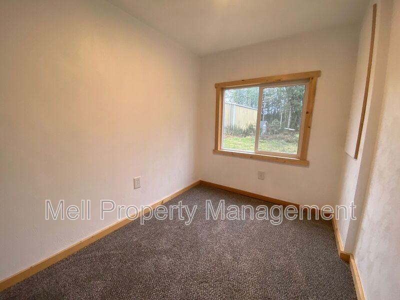 1000 E Pickering Rd - Photo 7 of 12