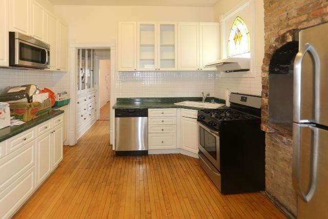 931 W Newport Ave #3 - Photo 3 of 20