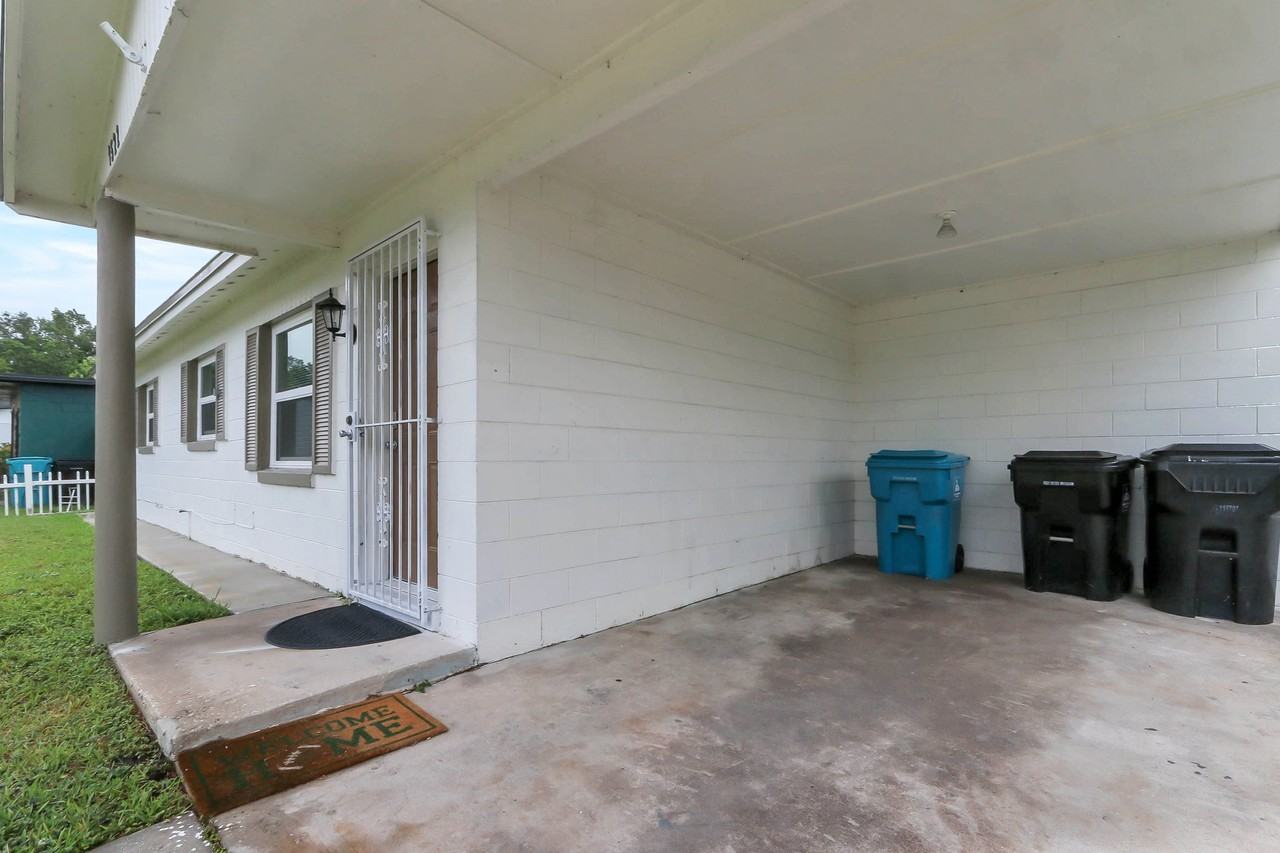 1522 Frazier Ave - Photo 3 of 15
