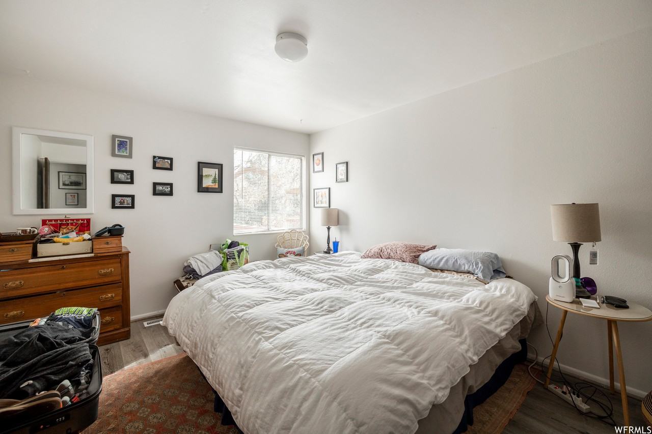 2224 E Claybourne Ave - Photo 3 of 4