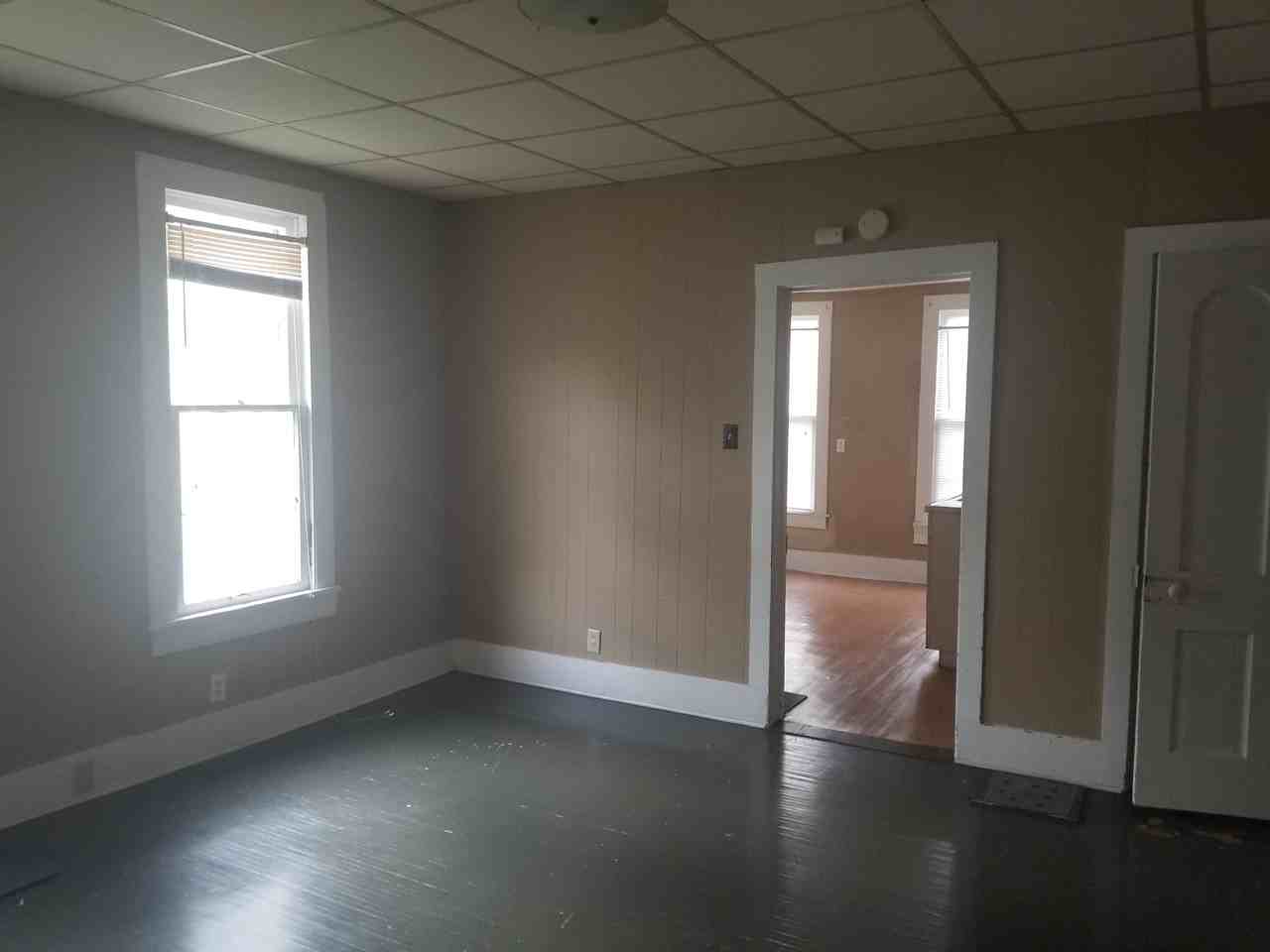 1505 E Main St - Photo 3 of 11