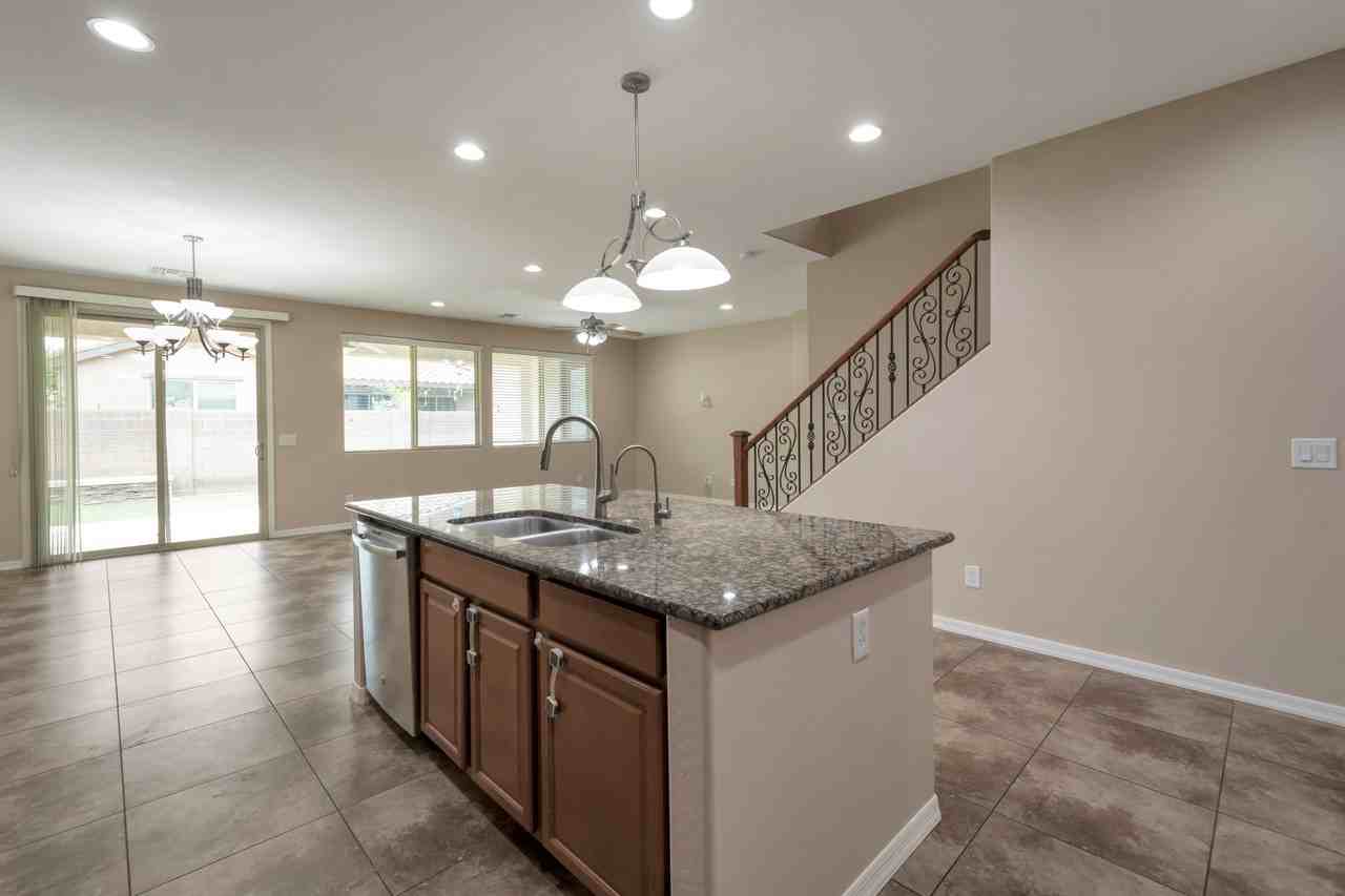 267 E Kaibab Dr - Photo 5 of 15
