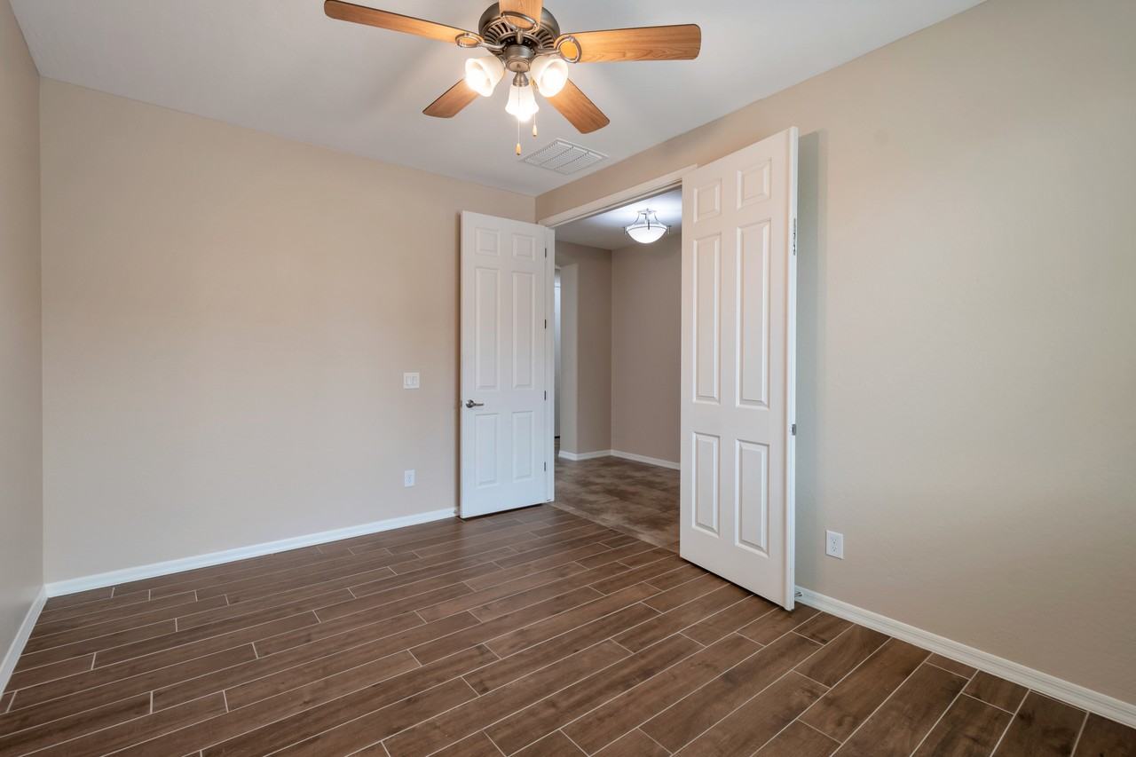 267 E Kaibab Dr - Photo 7 of 15