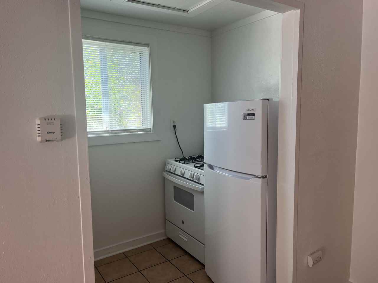 815 Walter St Se - Photo 4 of 14