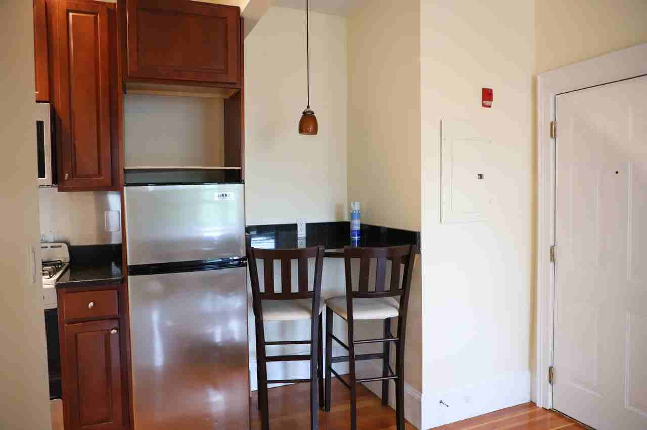 75 Burbank St #401 - Photo 5 of 14