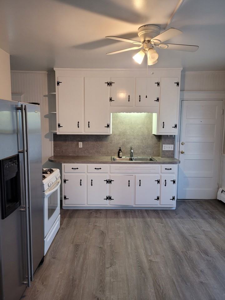 36 Allen St #1stFL - Photo 2 of 16