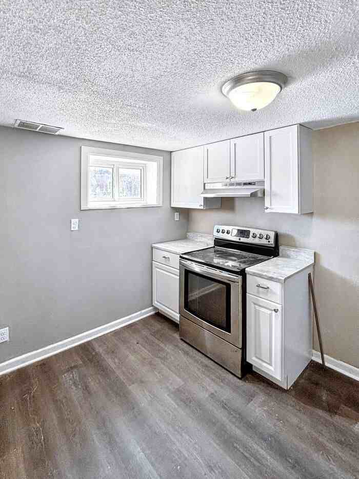 4448 Minnesota Ave #G - Photo 3 of 11