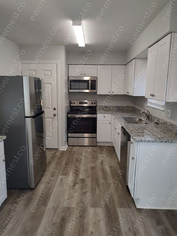 16012 E 32nd St S - Photo 2 of 32