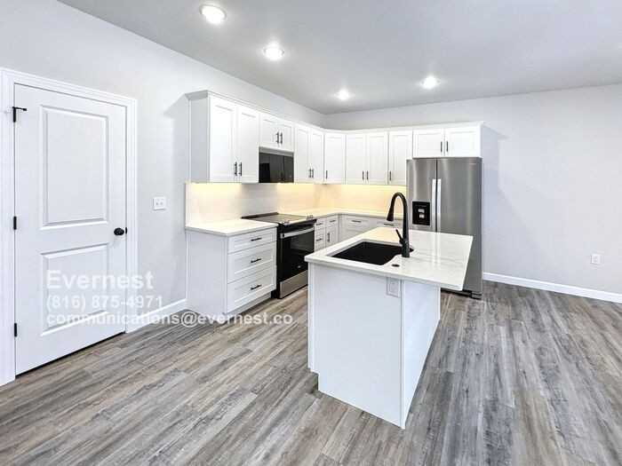 351A Se 70th Rd #A - Photo 3 of 22