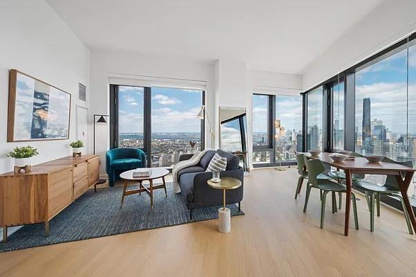 18 6th Ave #5015 - Photo 2 of 20