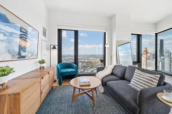 18 6th Ave #5015 - Photo 3 of 20