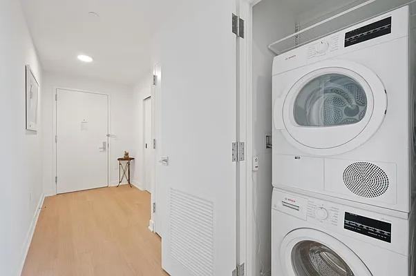 18 6th Ave #5015 - Photo 6 of 20