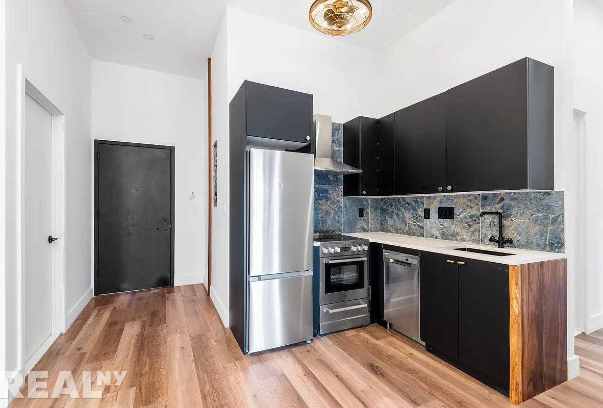 16 Howard Ave #4D - Photo 2 of 14