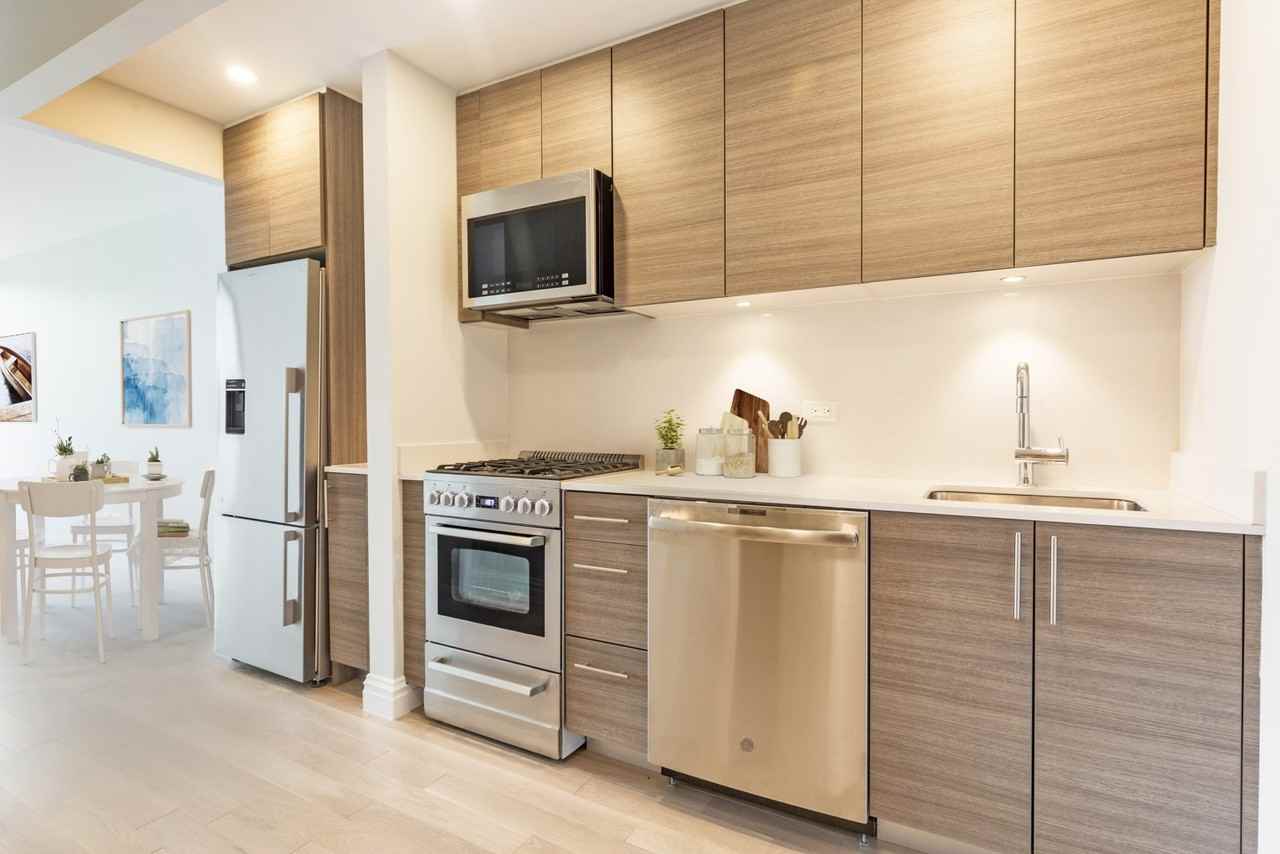 W 48th St #30F - Photo 2 of 3