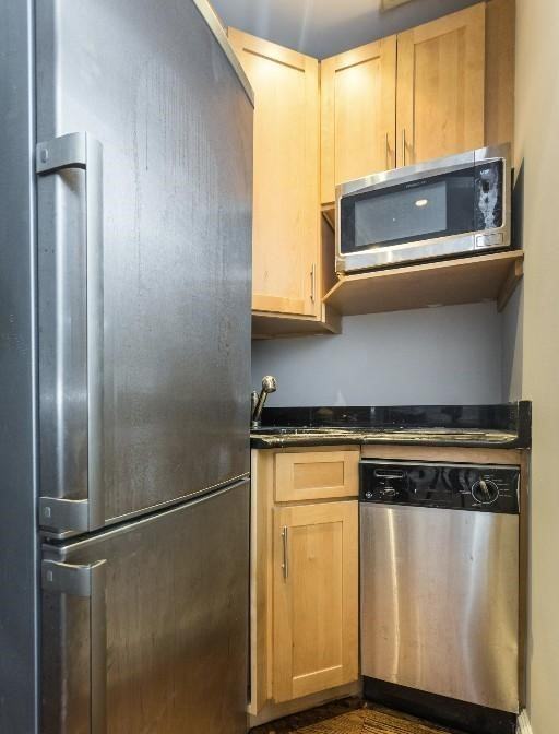 E 35th St #51 - Photo 4 of 5