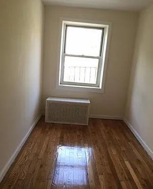 E 19th St #4F - Photo 2 of 7