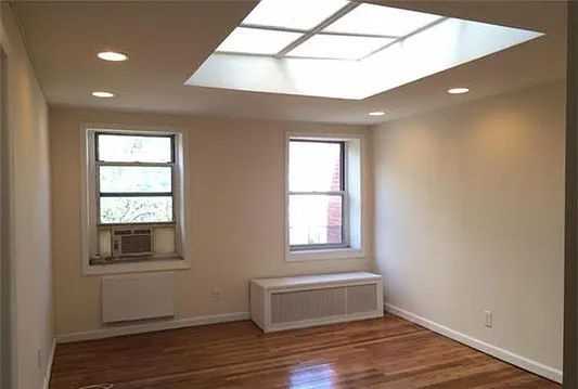 E 19th St #4F - Photo 3 of 7