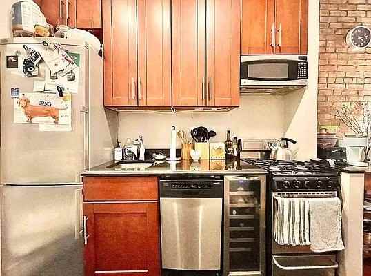 2nd Ave #4 - Photo 2 of 5