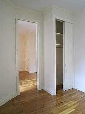 Prince St Apt 22 #13 - Photo 4 of 4