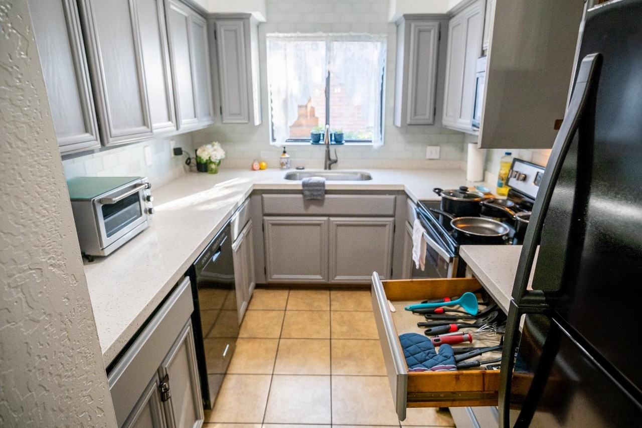 4406 E Hubbell St - Photo 3 of 11