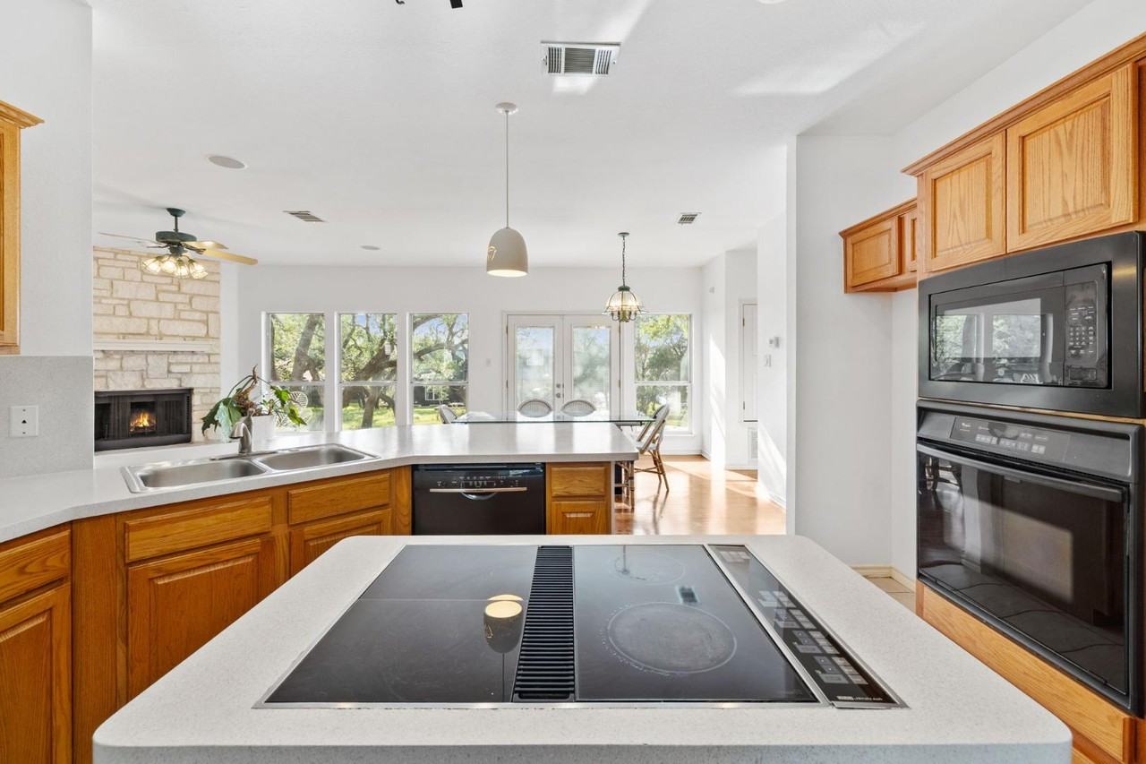 500 Errol Dr - Photo 2 of 20