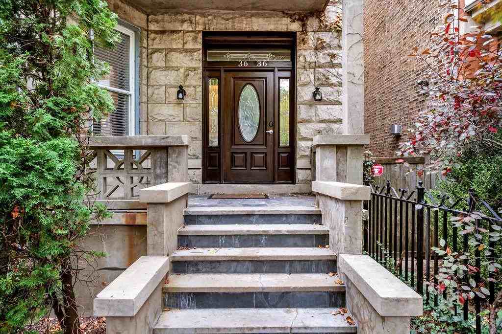 Racine - Photo 2 of 6