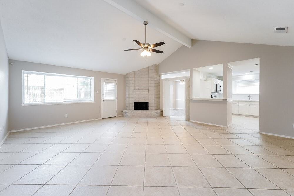 22111 Eagle Meadow Dr - Photo 5 of 16